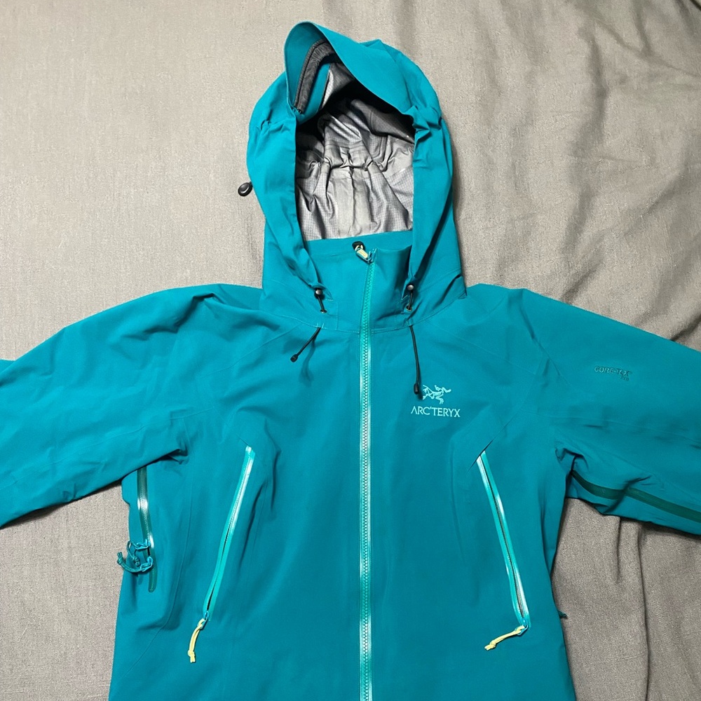 Arc’Teryx Women’s Beta AR Rain Jacket